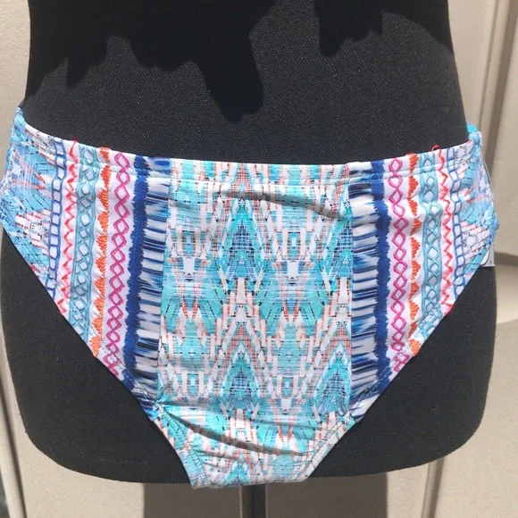 NWT 2 Piece Swimsuit in XL - Picture 3 of 9